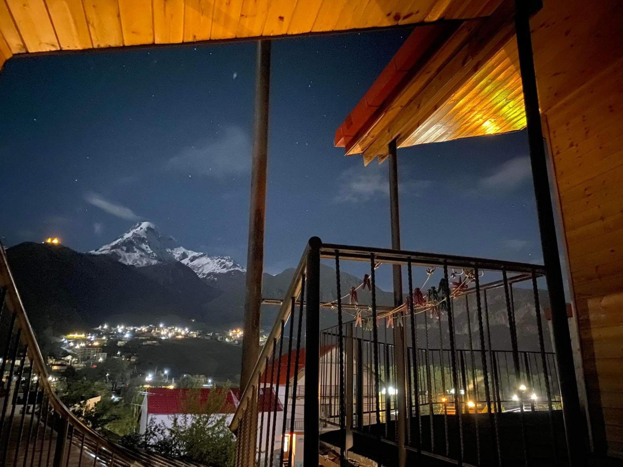 Four Season In Kazbegi Ξενοδοχείο Δωμάτιο φωτογραφία